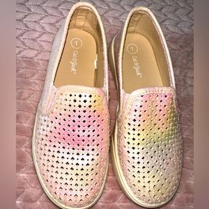 Girls Cat & Jack Shimmering Shoes Size 1
